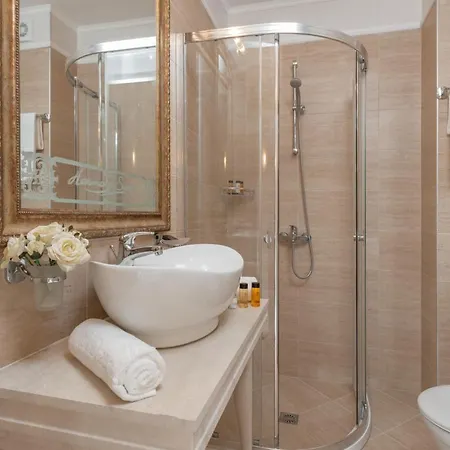 Harmony Grand Apartmanhotel 4*