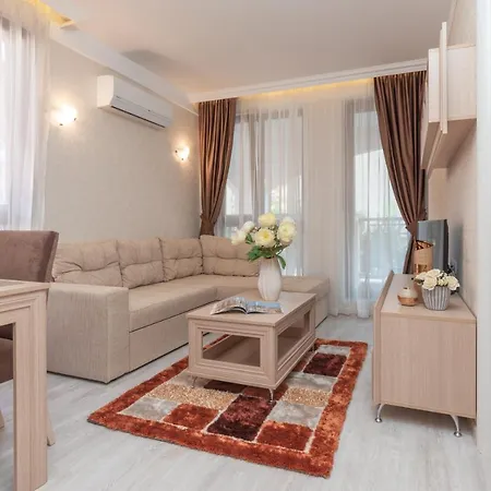 Harmony Grand Apartmanhotel 4*