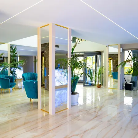 Apartmanhotel Harmony Grand 4*