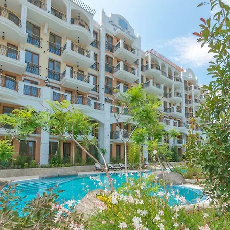 Harmony Grand Apartmanhotel Napospart