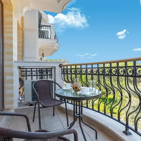 Harmony Grand Ξενοδοχείο με διαμερίσματα 4*