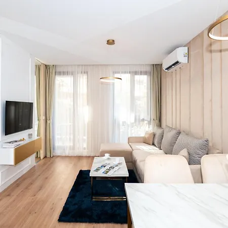 Harmony Grand Ξενοδοχείο με διαμερίσματα 4*