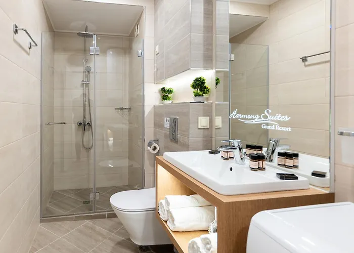 Harmony Grand Апартхотел